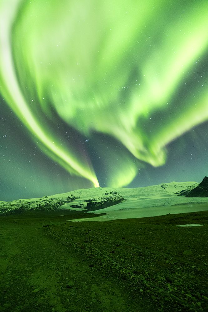 Iceland, Aurora Borealis near Fjallsarlon